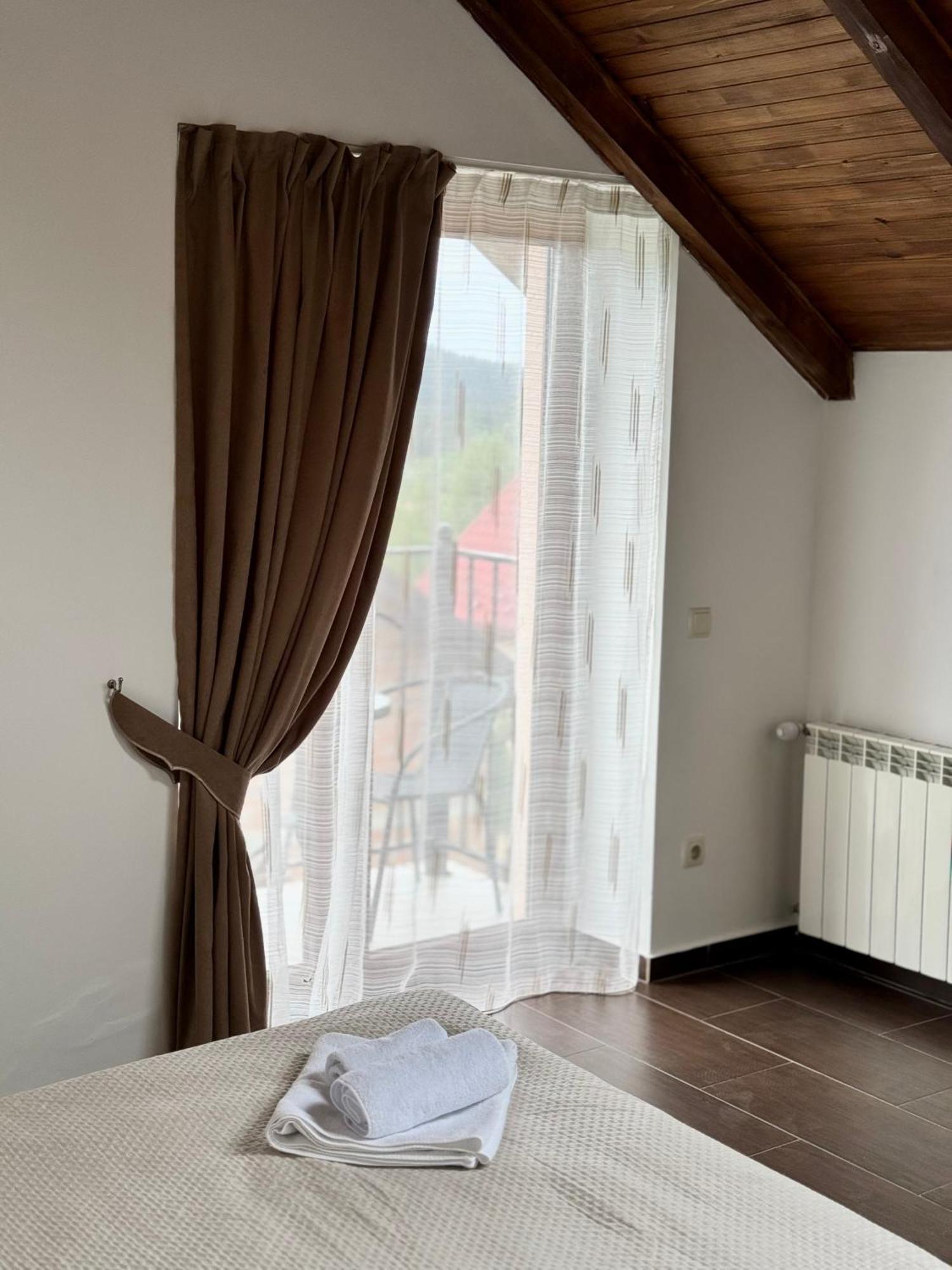 Villa Alessia Skhidnytsia Exteriör bild